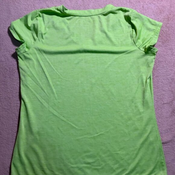 Xersion Performance Wear Women's Sz Large Neon Green V Neck Short Sleeve (G) - Picture 7 of 8
